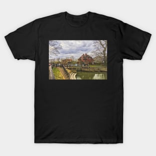 The Lock At Sonning-on-Thames T-Shirt